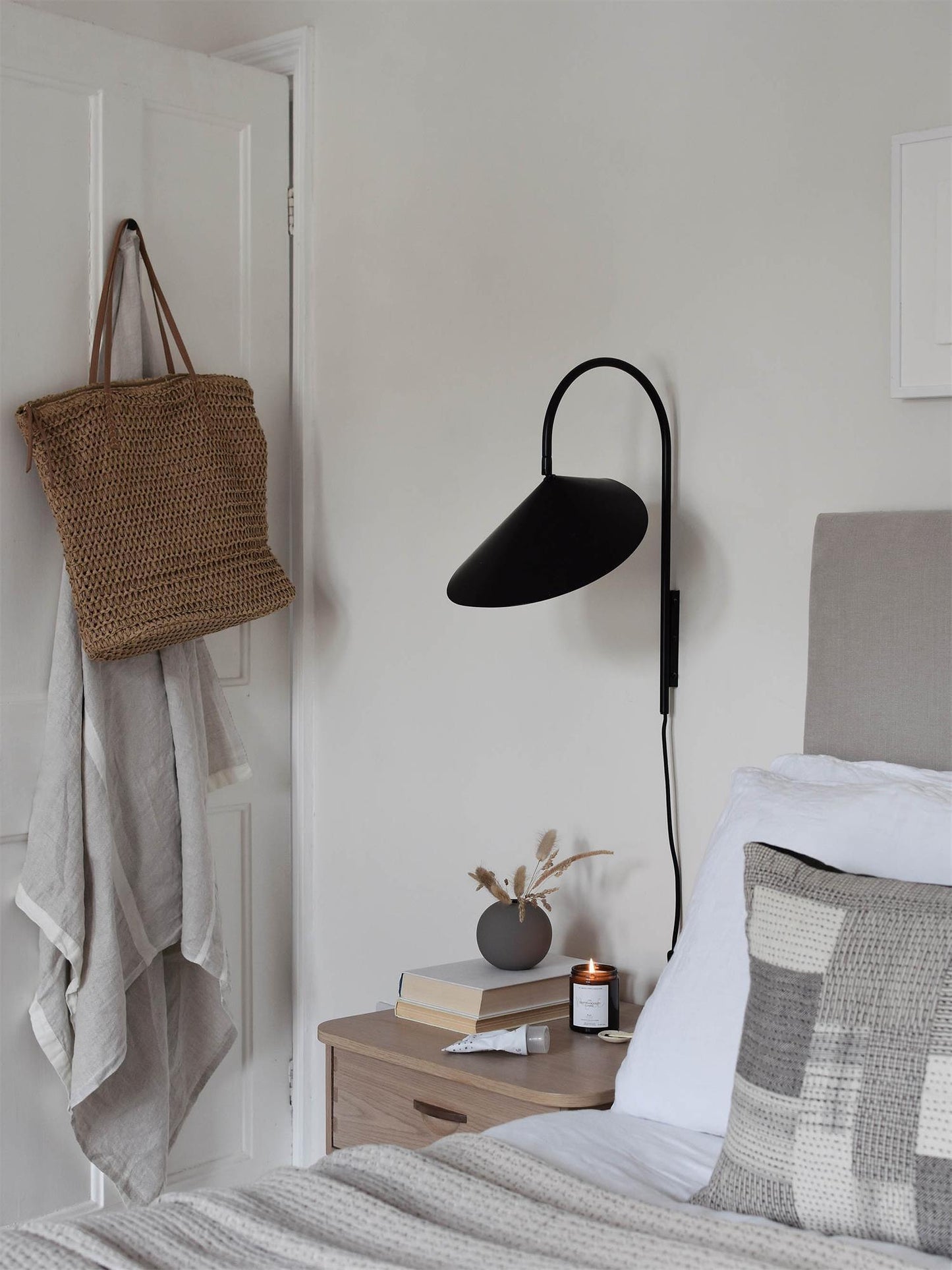 Modern Wall Lamp