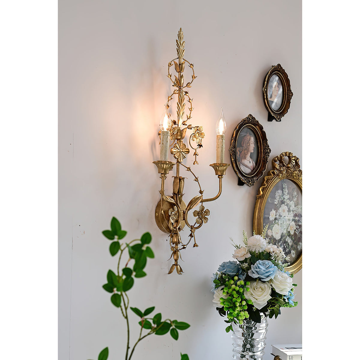 Belmonte Wall Lamp