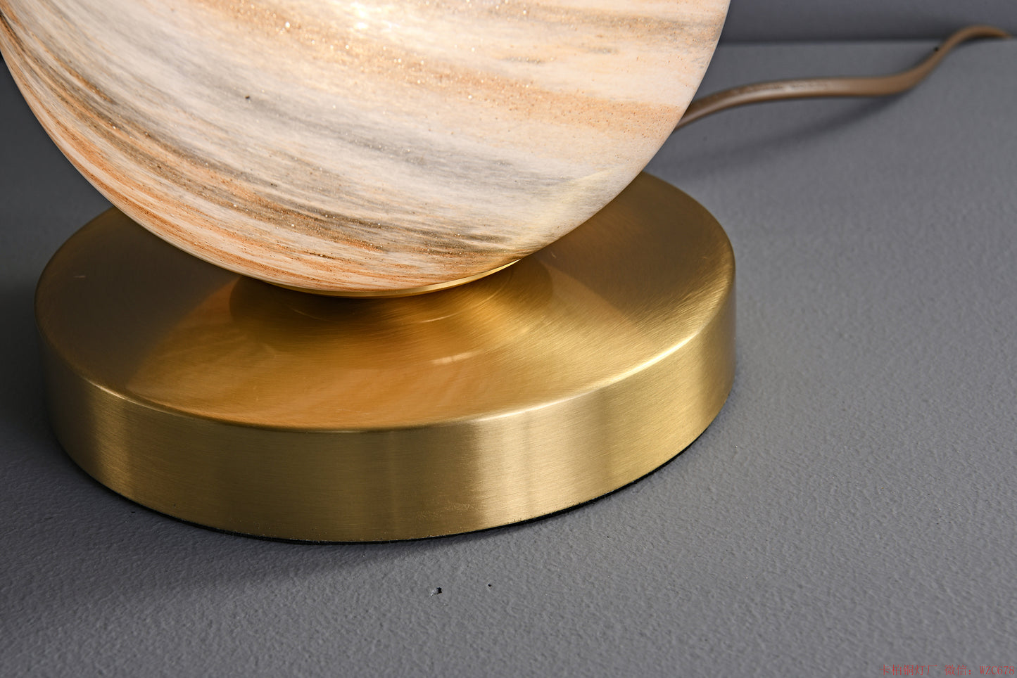 Round glass ball mini table lamp