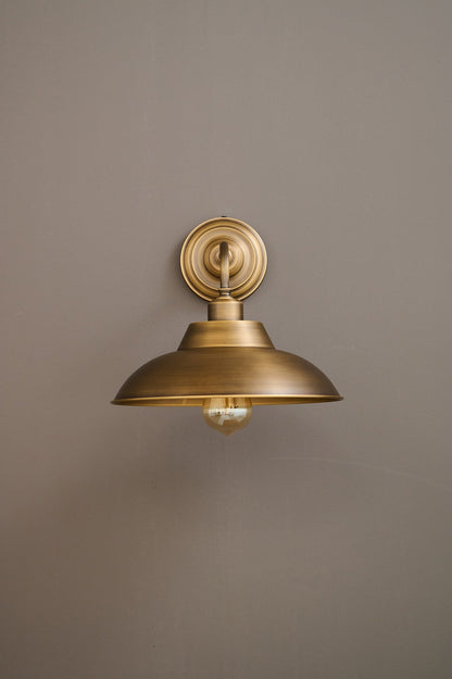 Aldorno Wall Lamp
