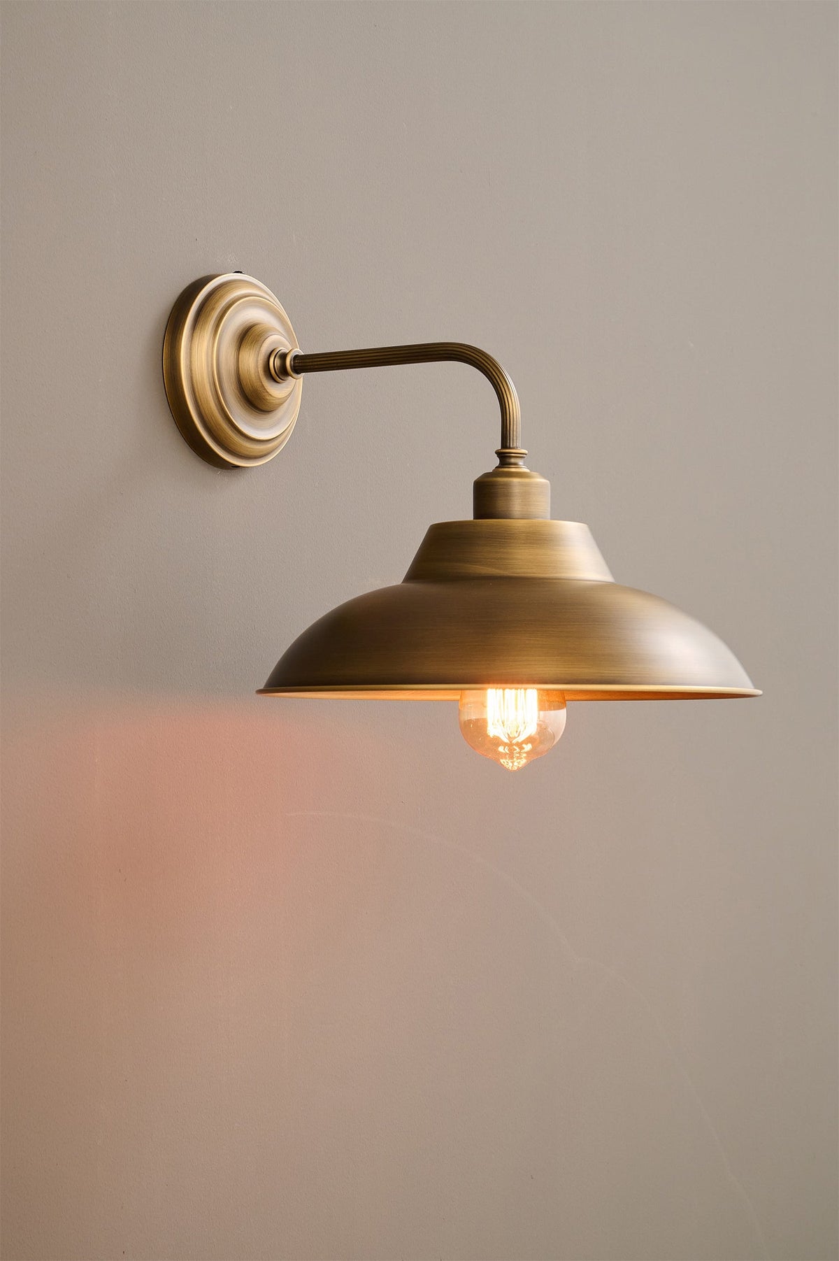 Aldorno Wall Lamp