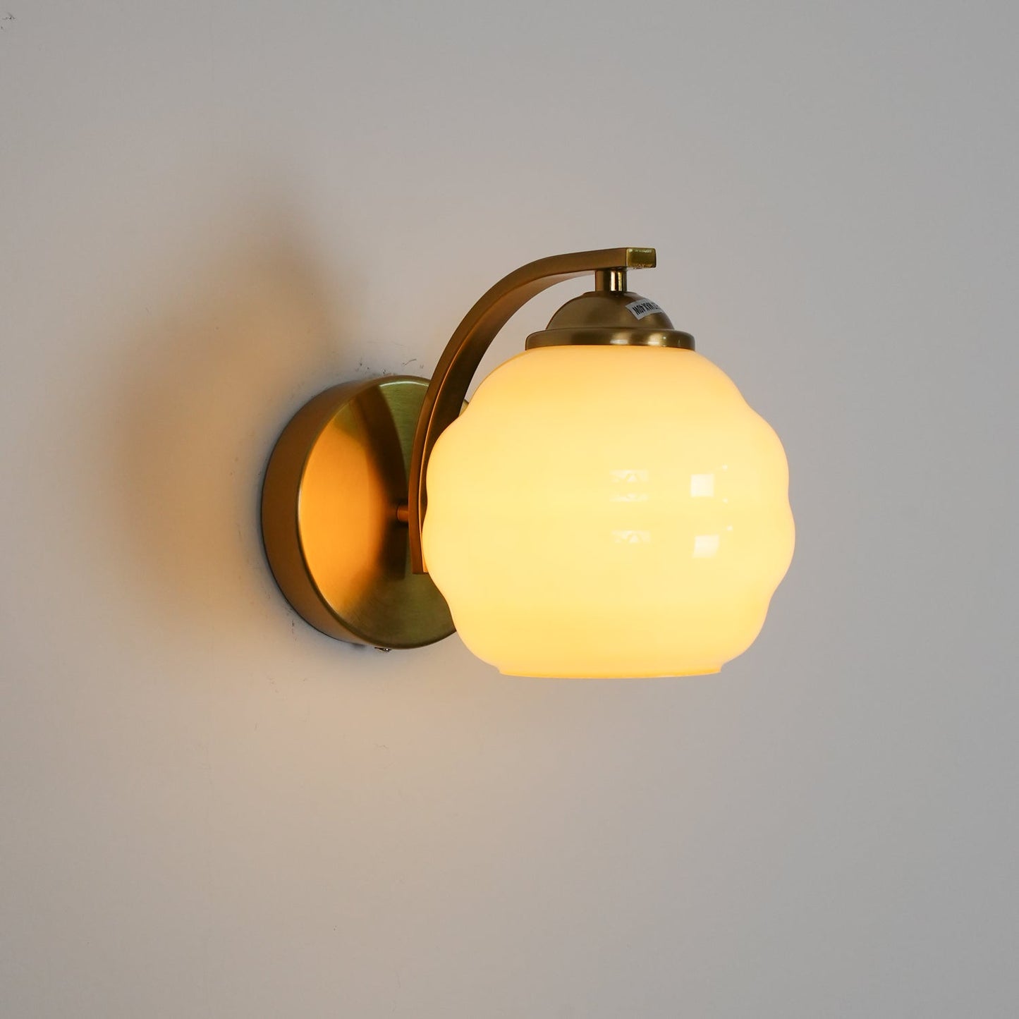 Art Deco Plug-in Wall Lamp