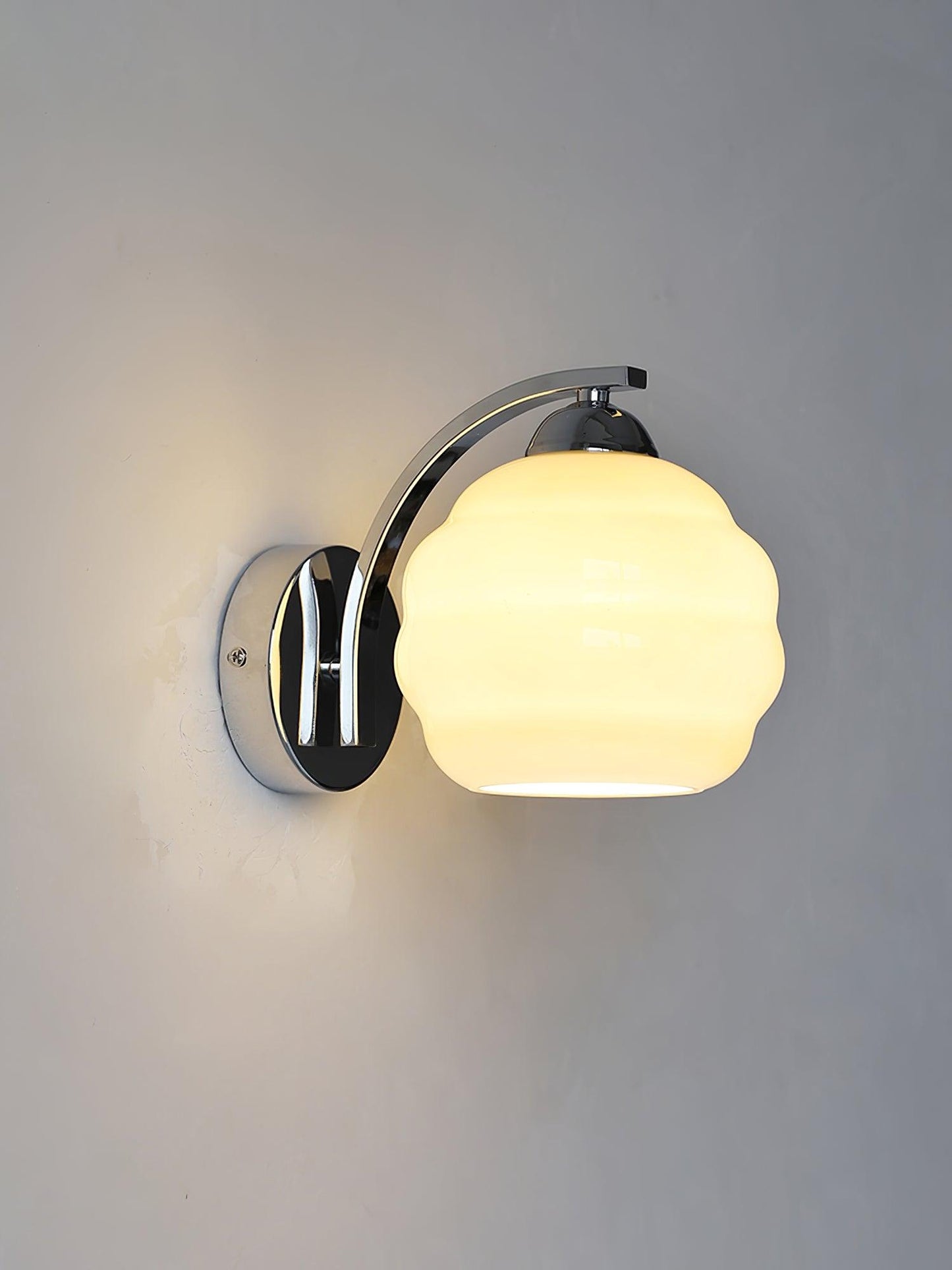 Art Deco Plug-in Wall Lamp
