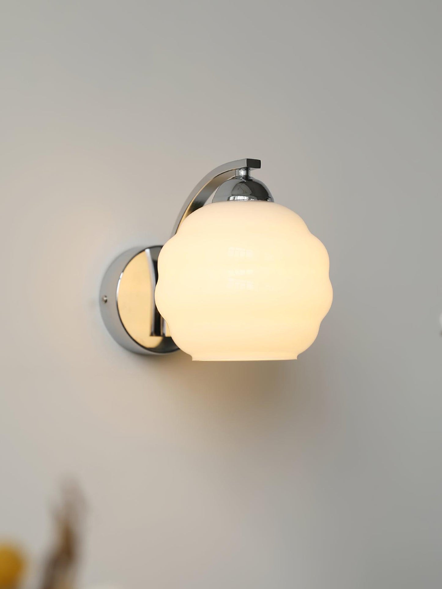 Art Deco Plug-in Wall Lamp