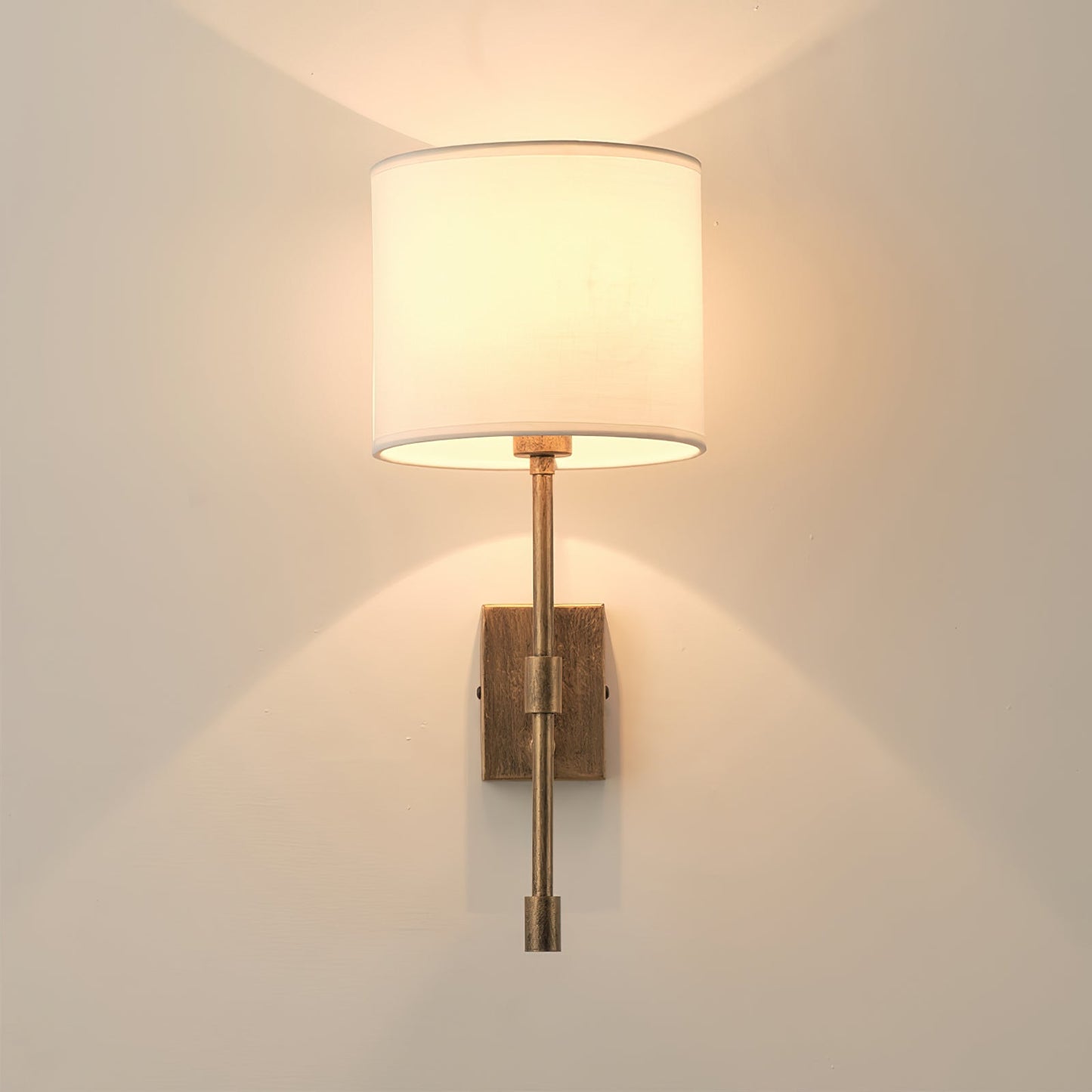 Atticus Wall Lamp