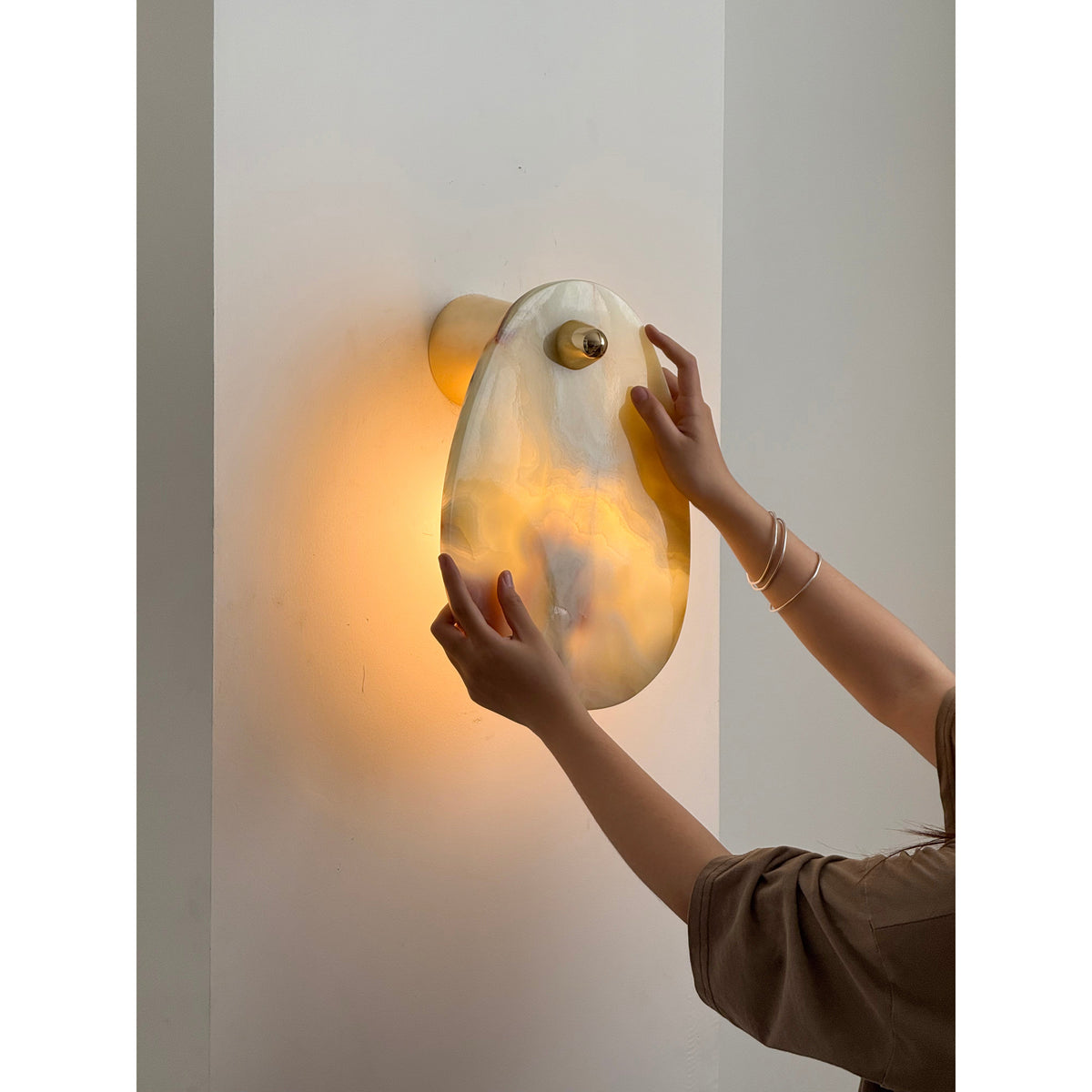 Aurora Marble Wall Lamp