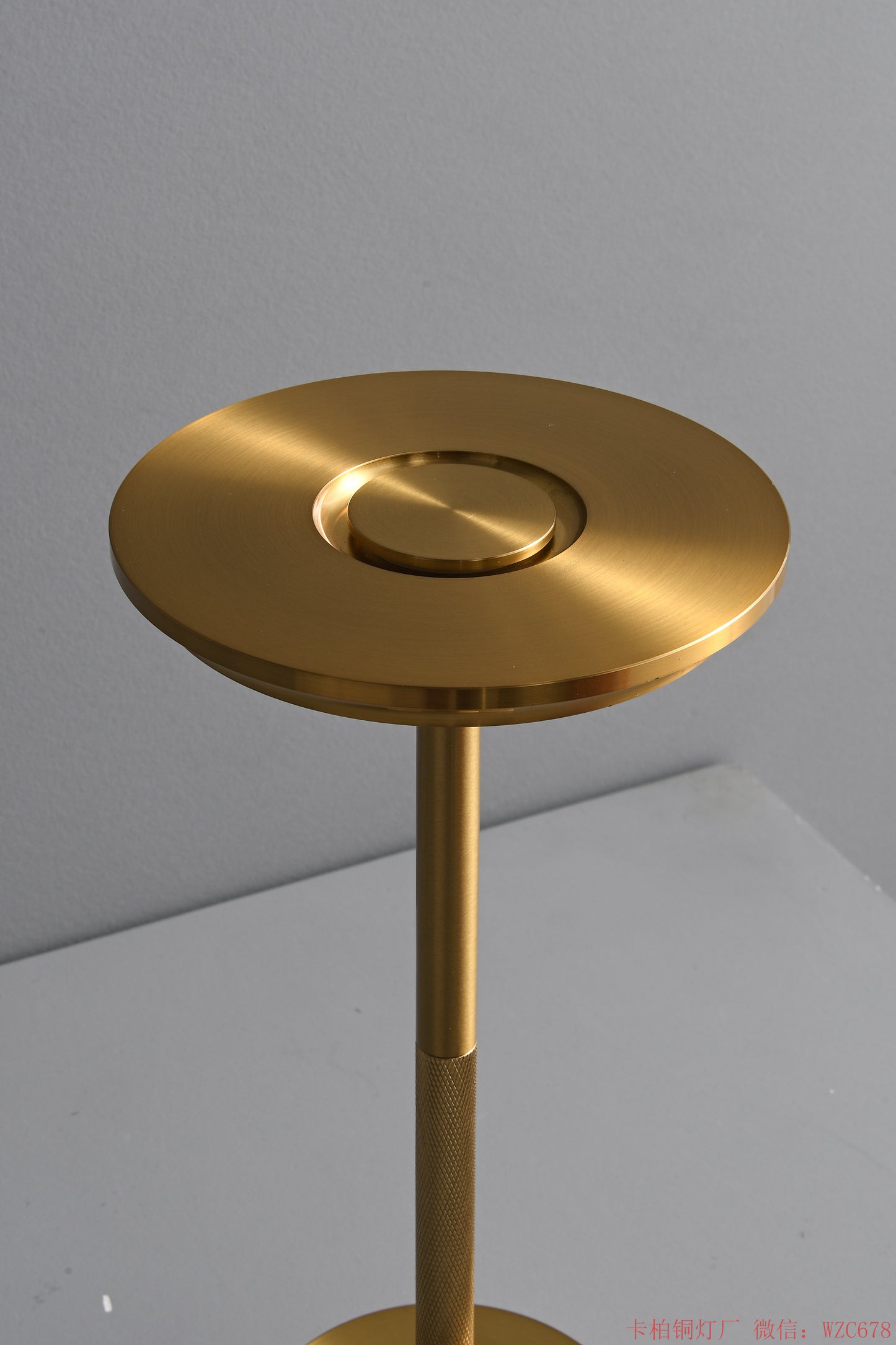 Rechargable LED reading lamp