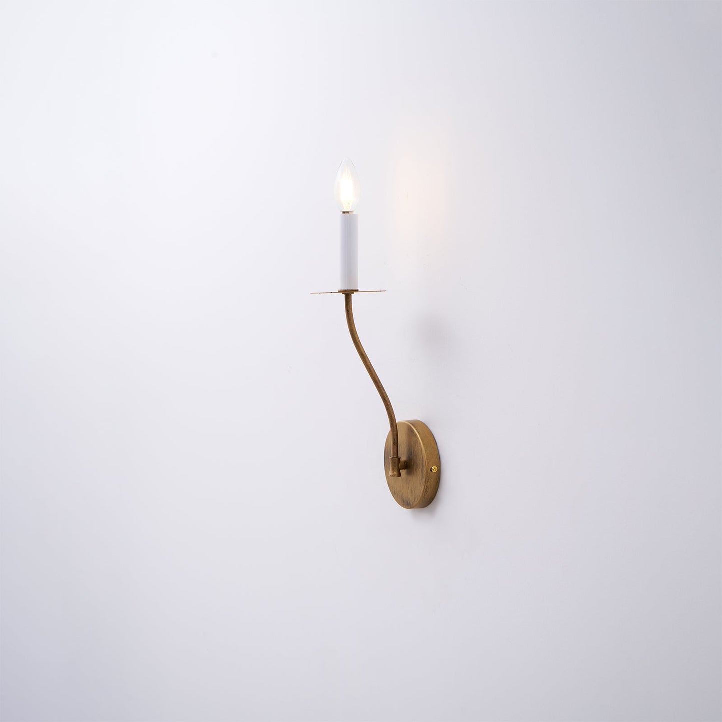 Belfair Wall Lamp