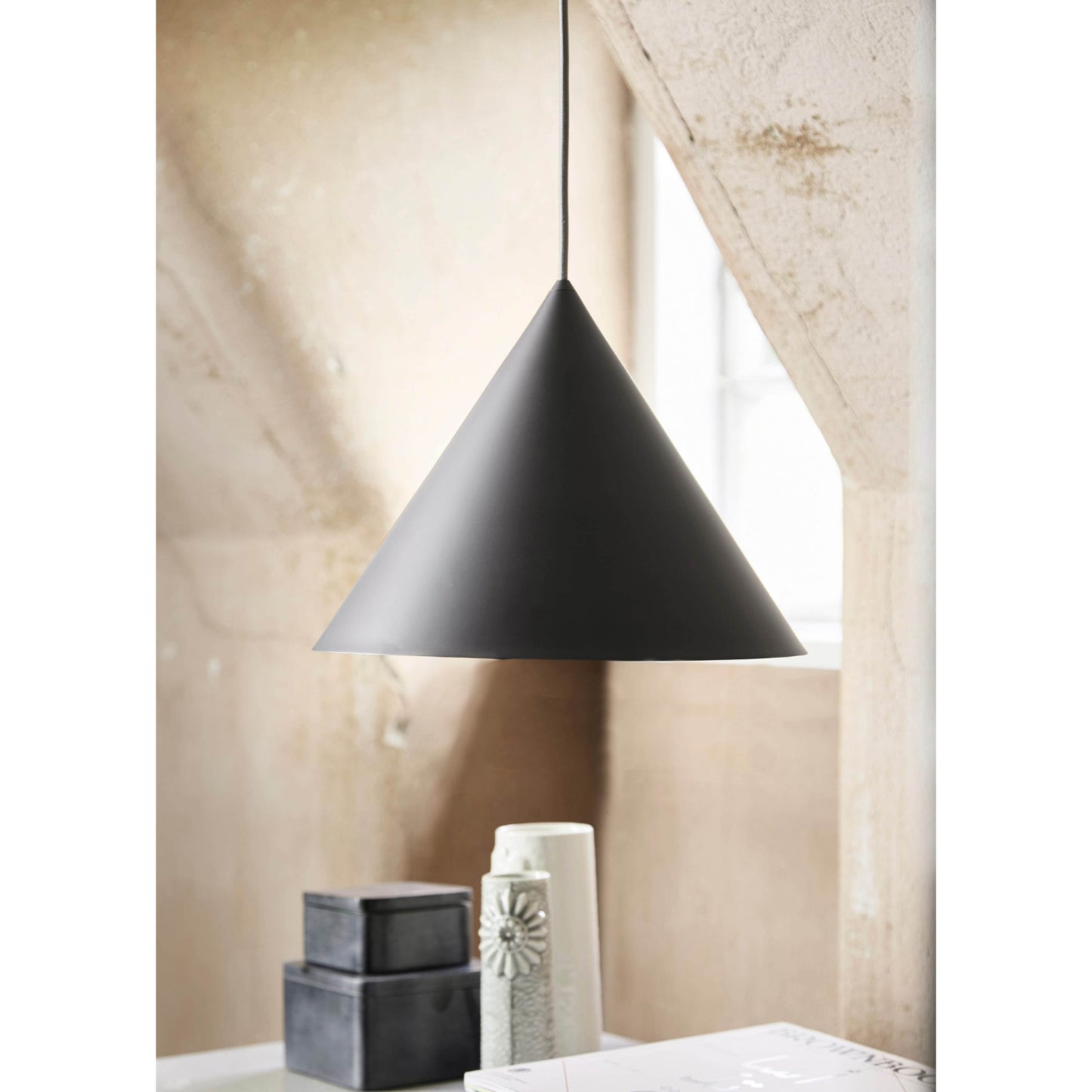 Benjamin Pendant Lamp
