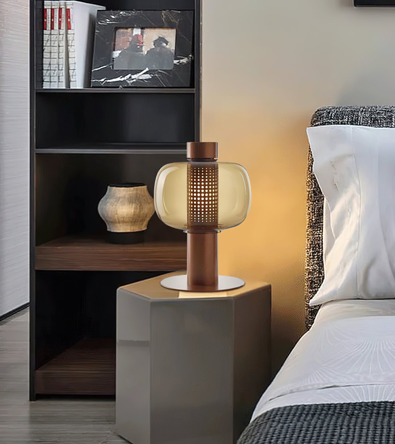 Bonbori Table Lamp