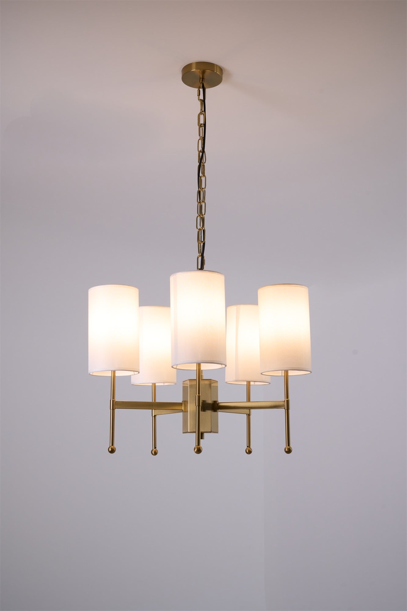 Brilliancess Brass Chandelier