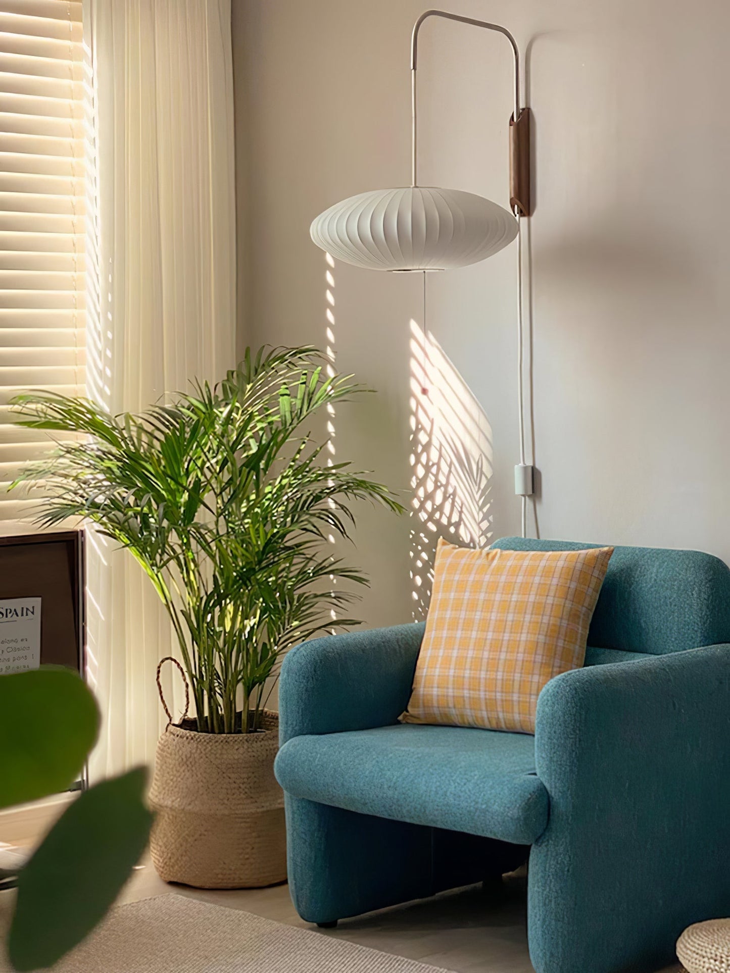 Nelson Bubble Wall Lamp