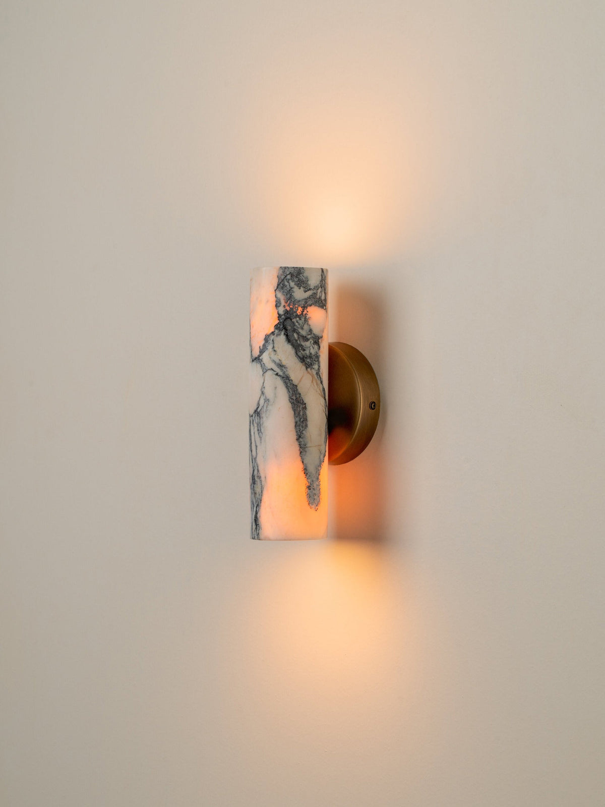 Calla Wall Lamp
