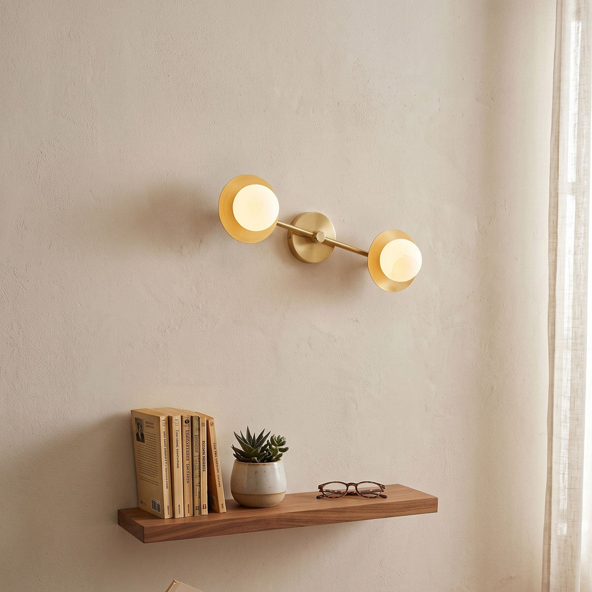 Cara Alabaster Wall Lamp