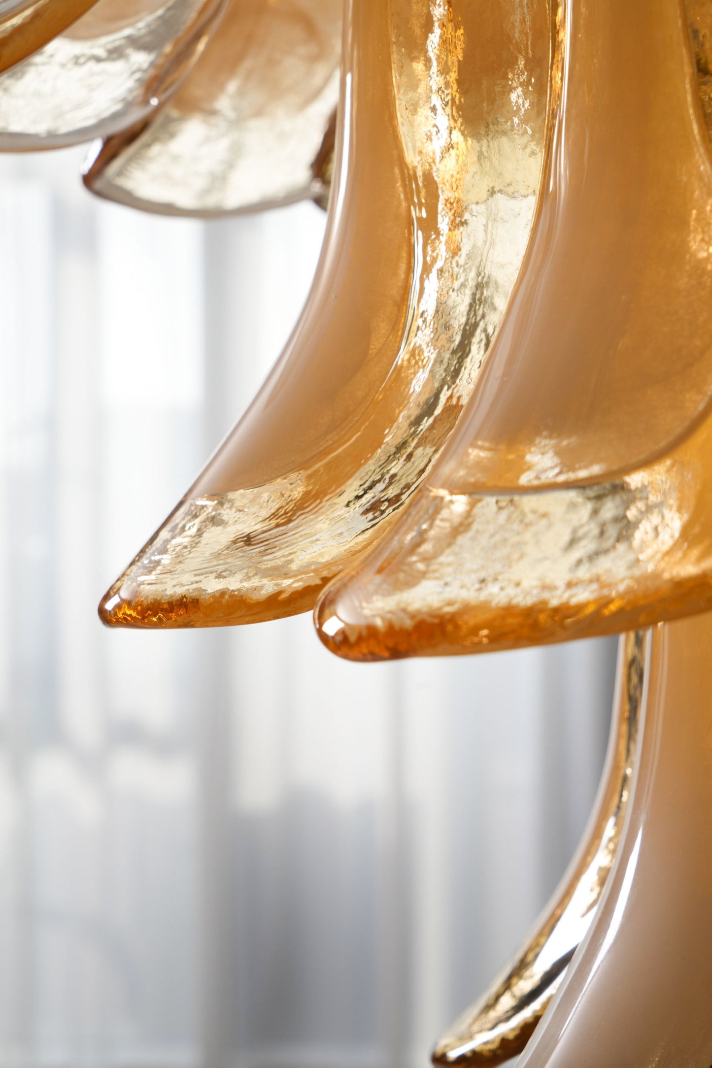 Caramello Petal Chandelier