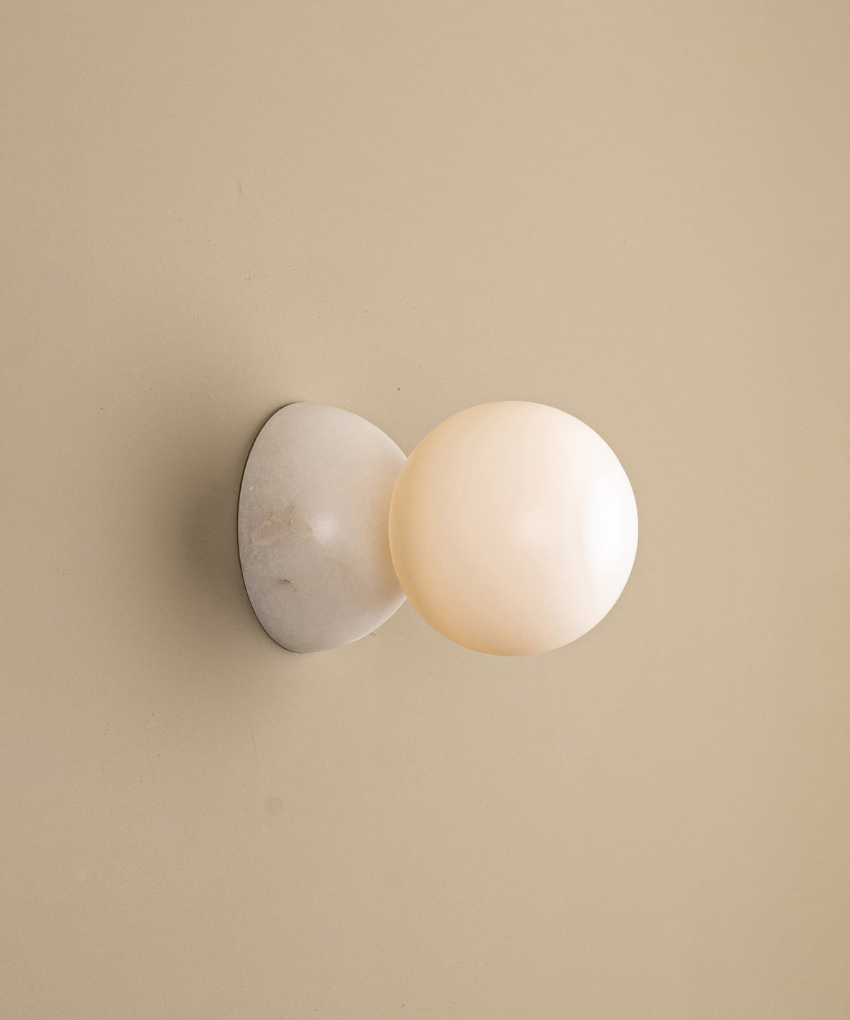 Eclipse Disc Wall Lamp