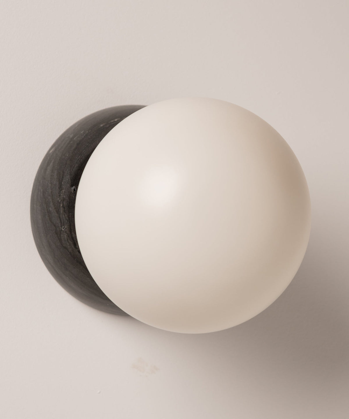 Eclipse Disc Wall Lamp