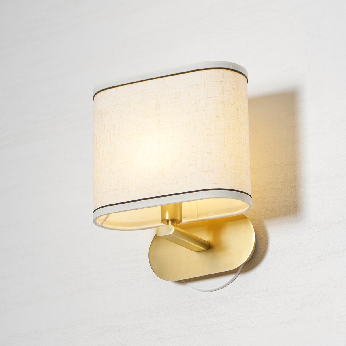 Ellara Wall Lamp