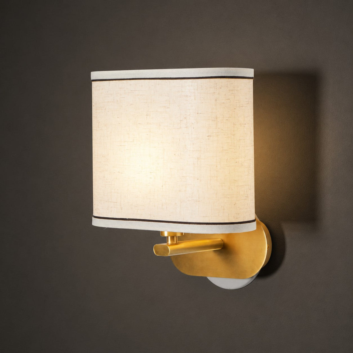 Ellara Wall Lamp