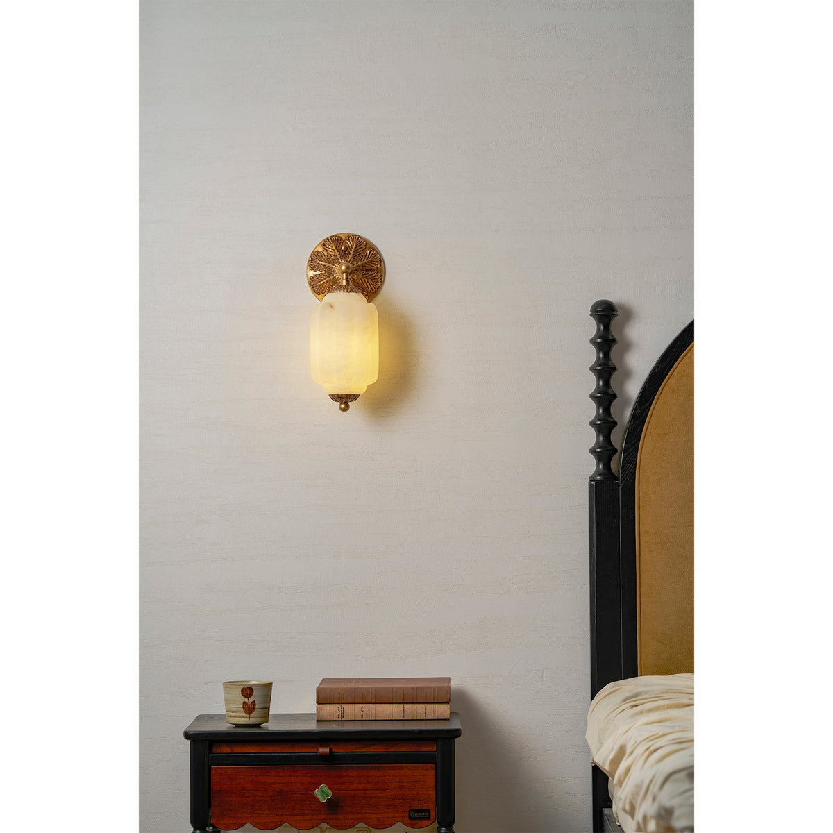Eloise Scallop Alabaster Wall Sconce