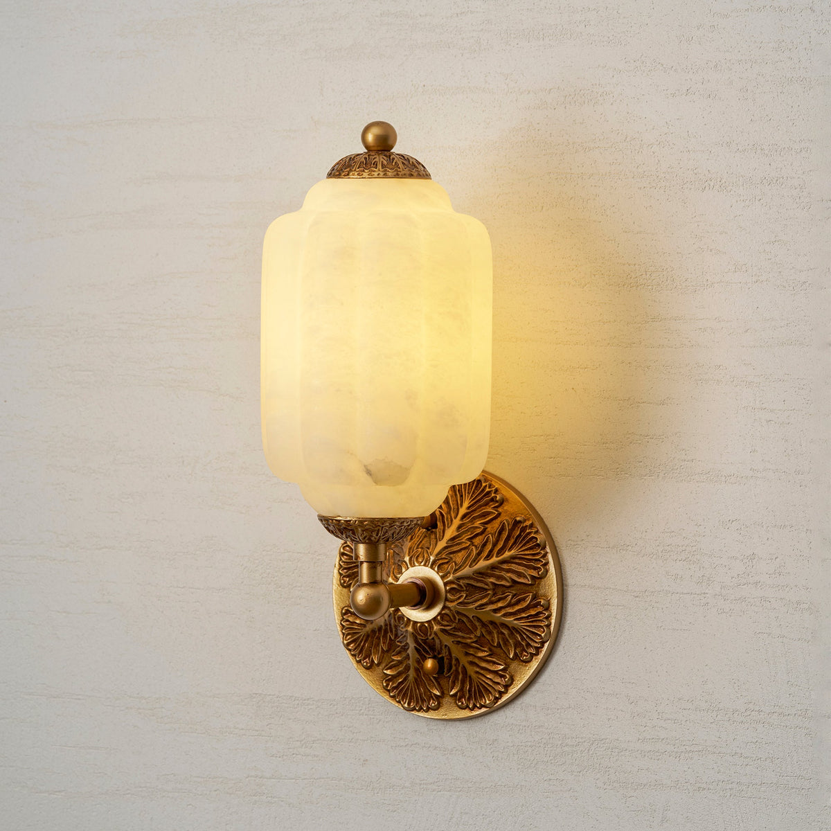 Eloise Scallop Alabaster Wall Sconce