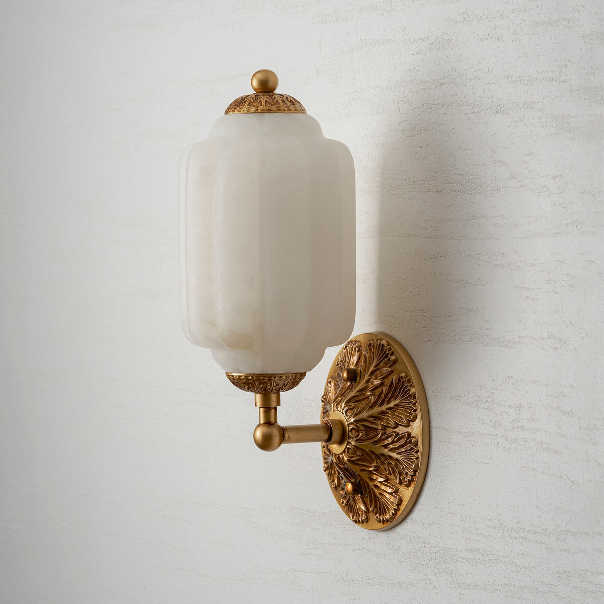 Eloise Scallop Alabaster Wall Sconce