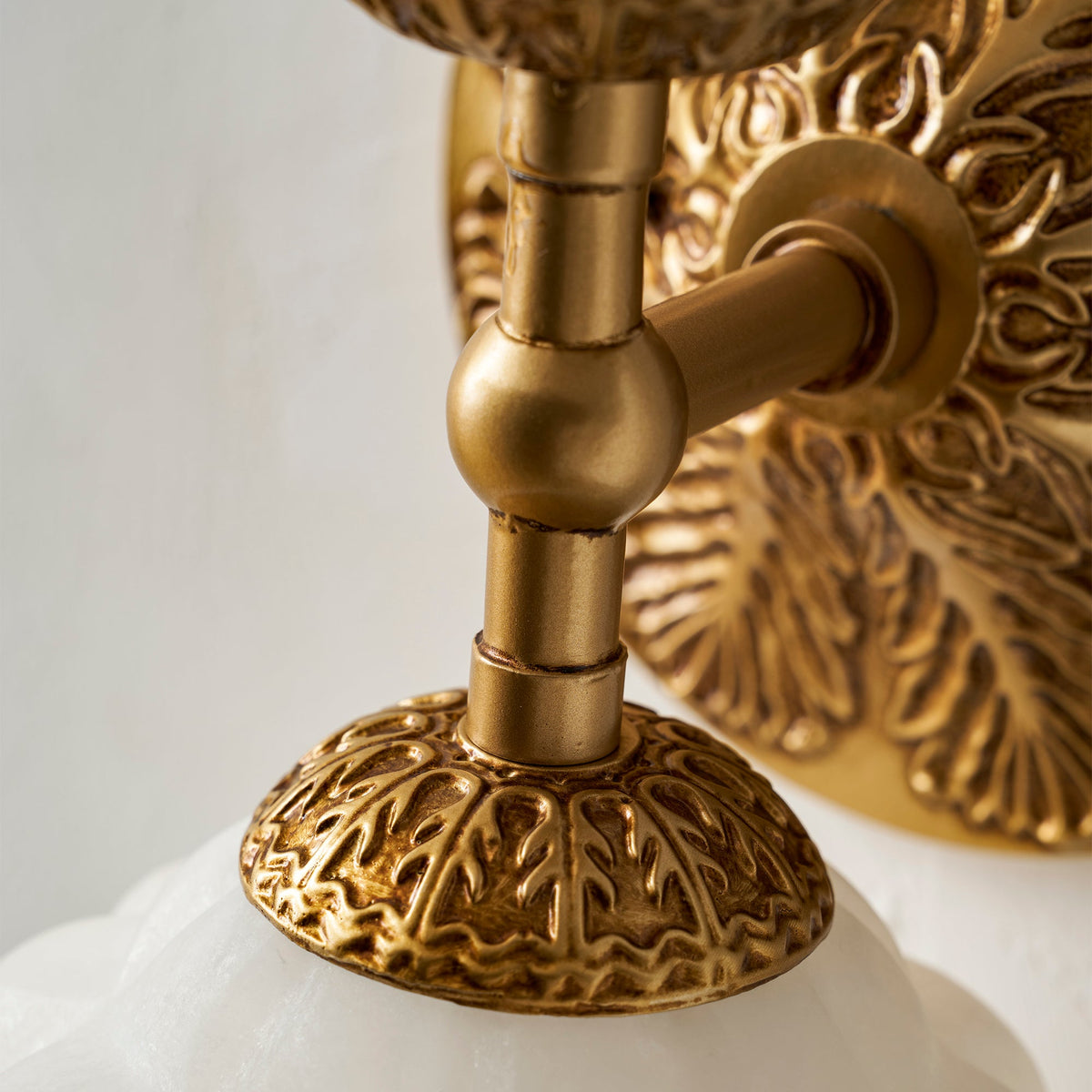 Eloise Scallop Alabaster Wall Sconce