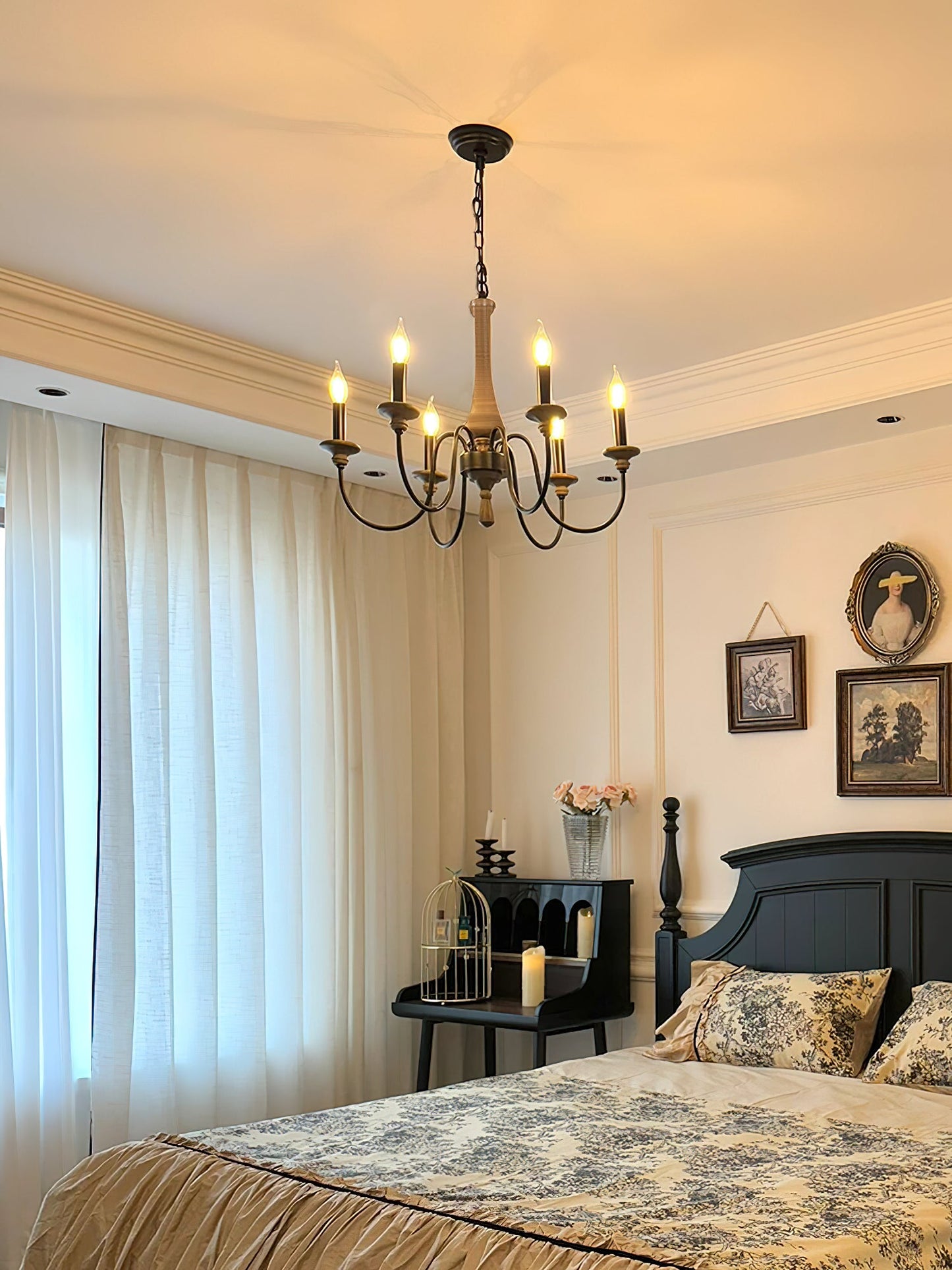 Ethbun Chandelier