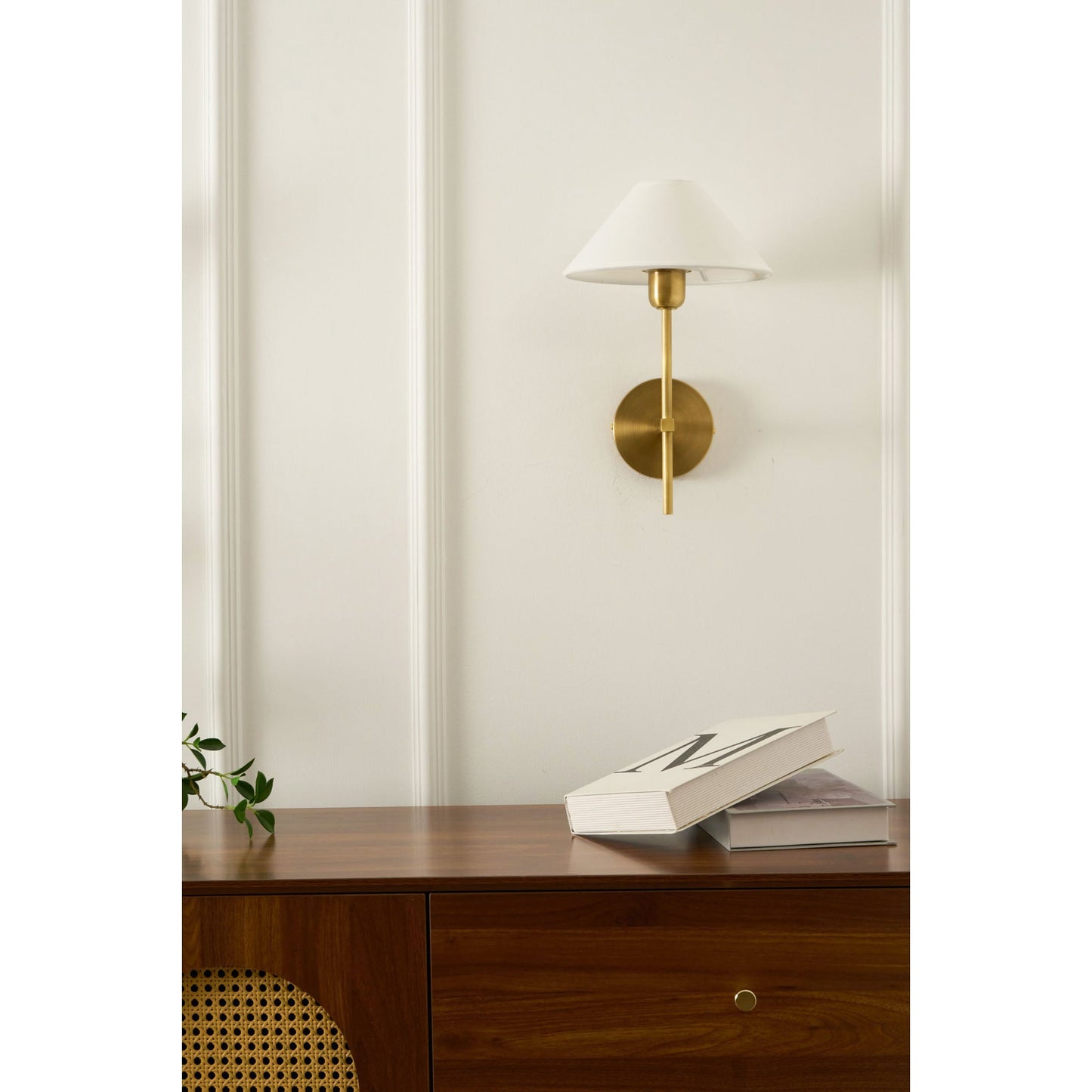 Hackney Sconce