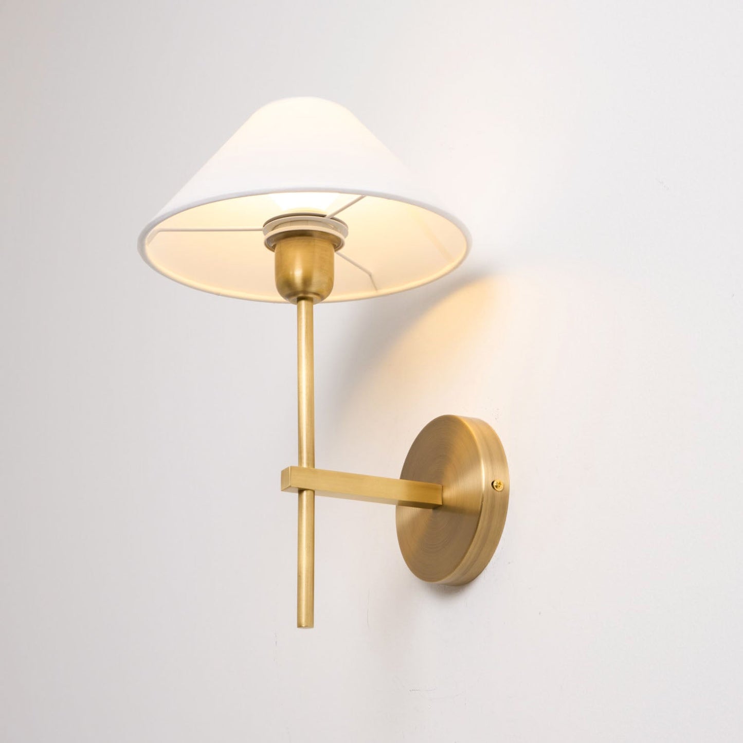 Hackney Sconce