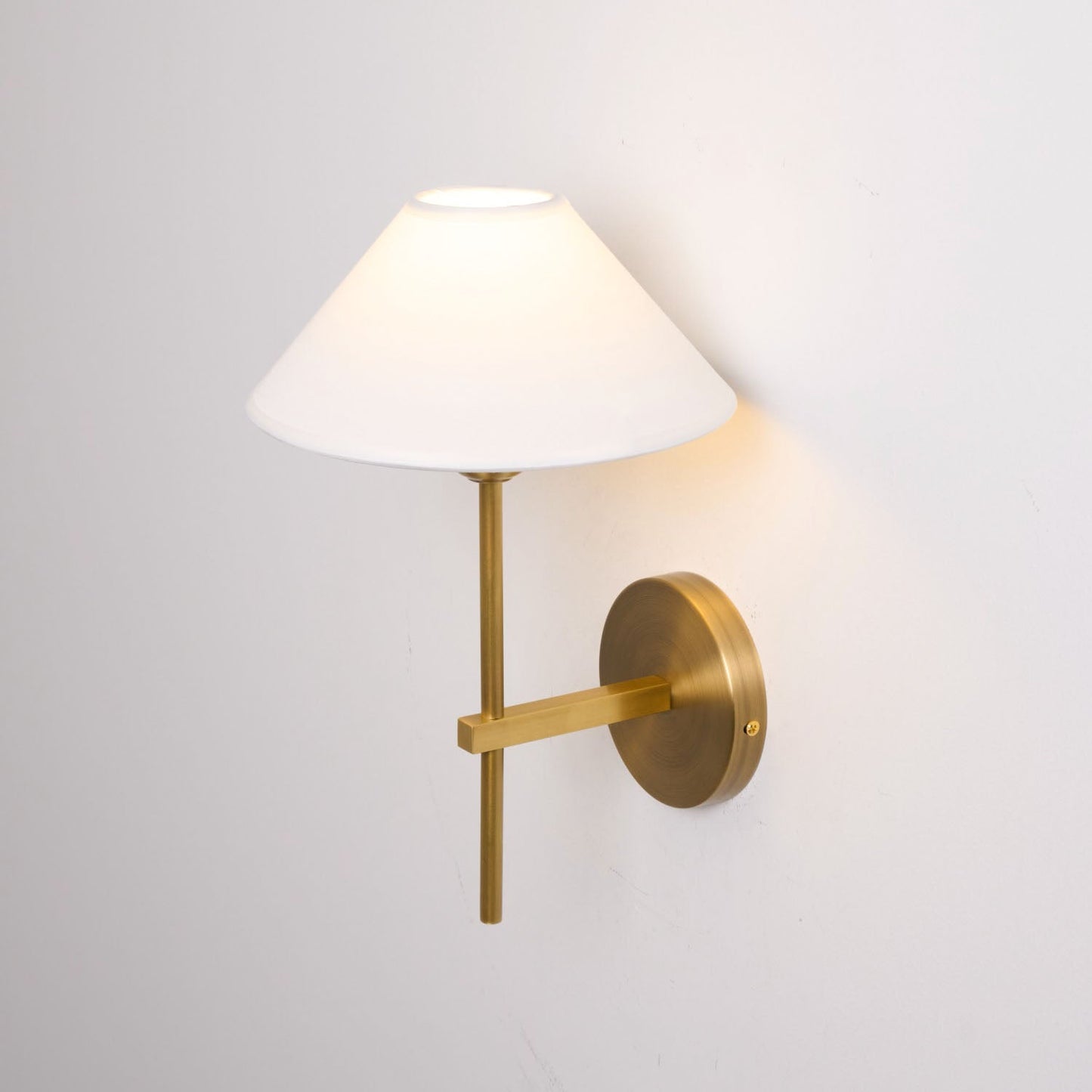 Hackney Sconce