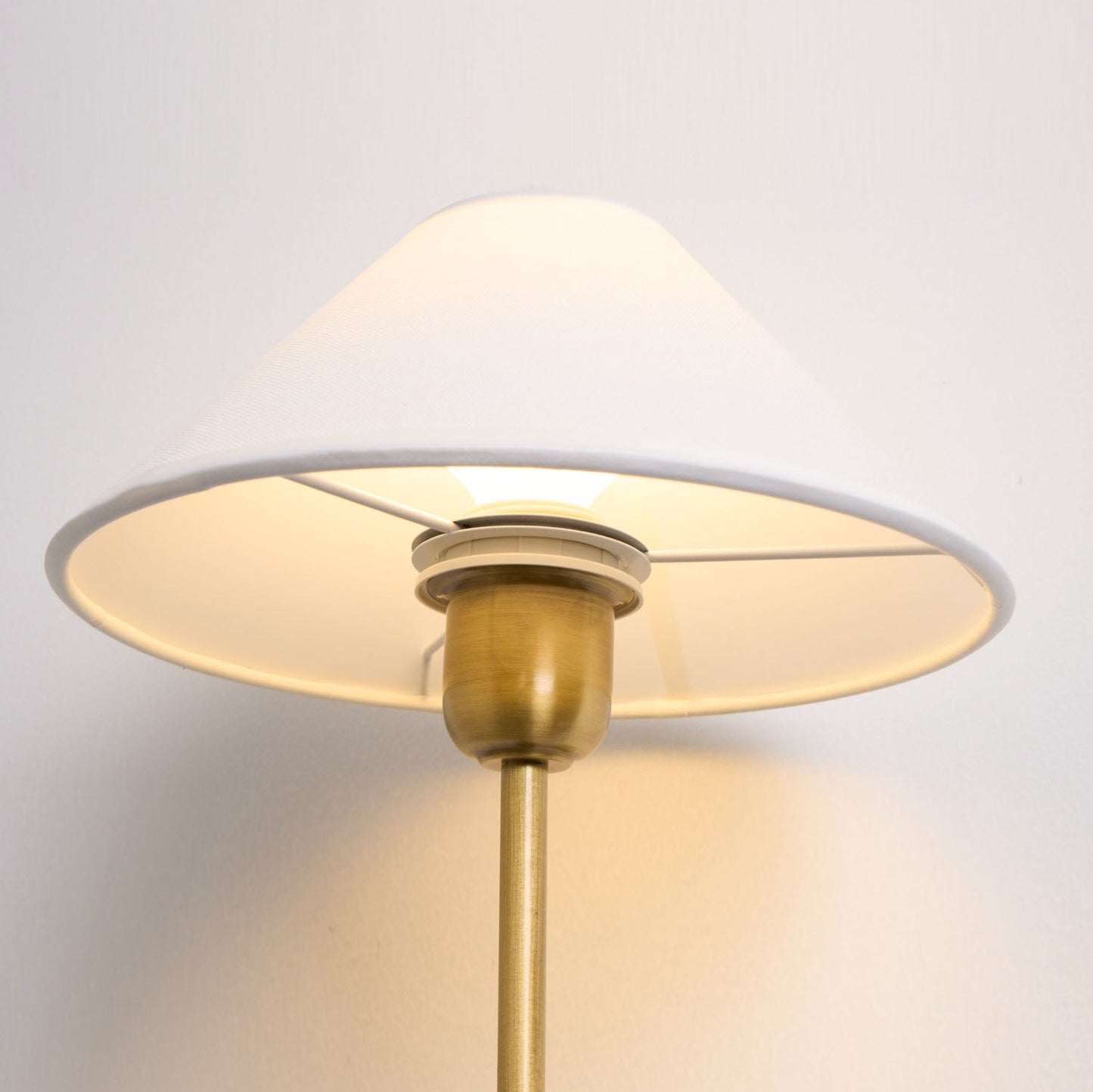 Hackney Sconce