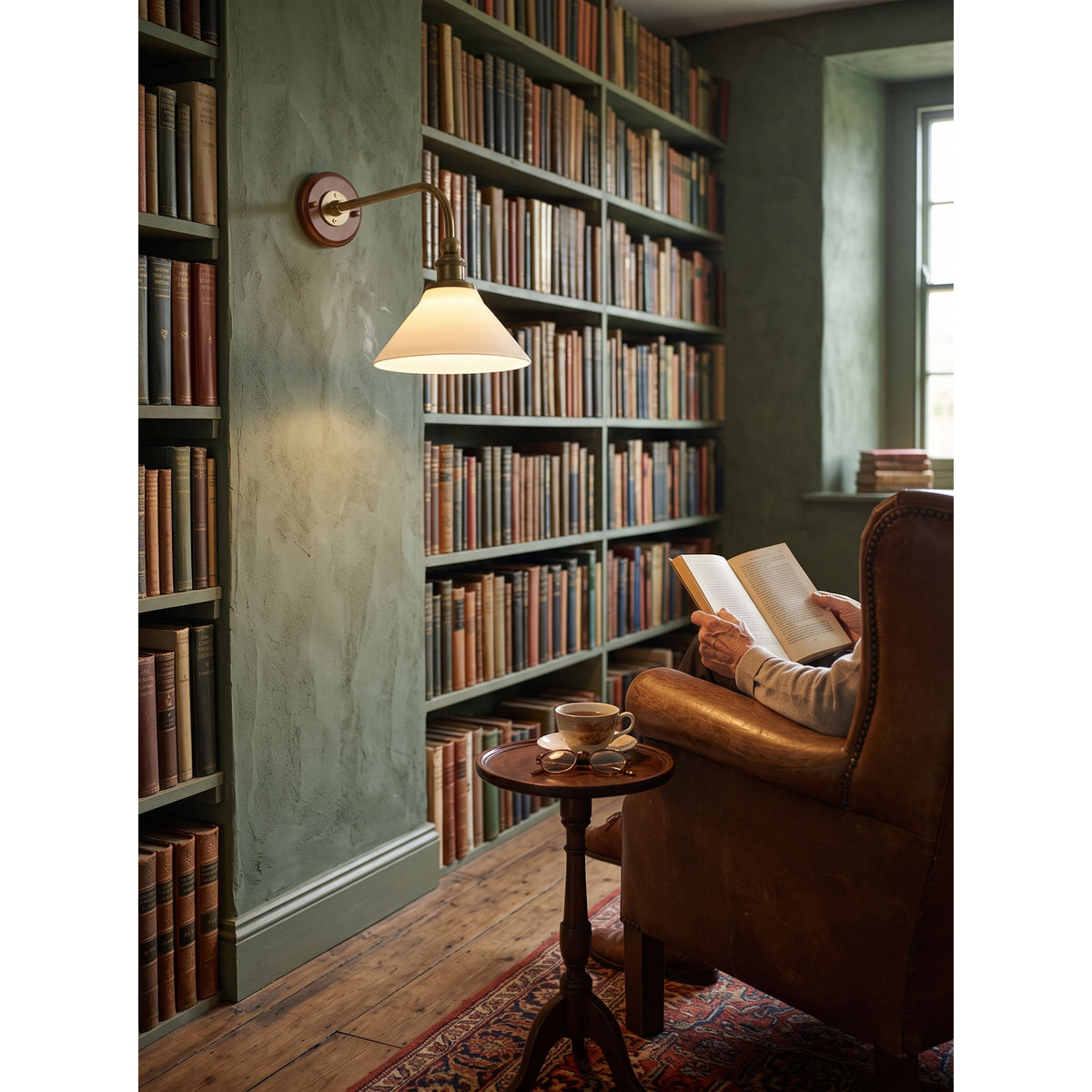 Heirloom Ceramic Wall Lamp