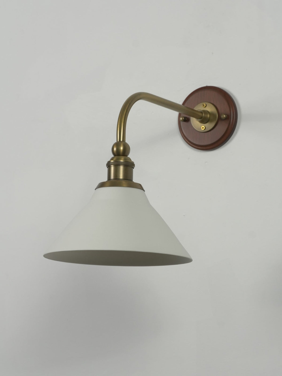 Heirloom Ceramic Wall Lamp