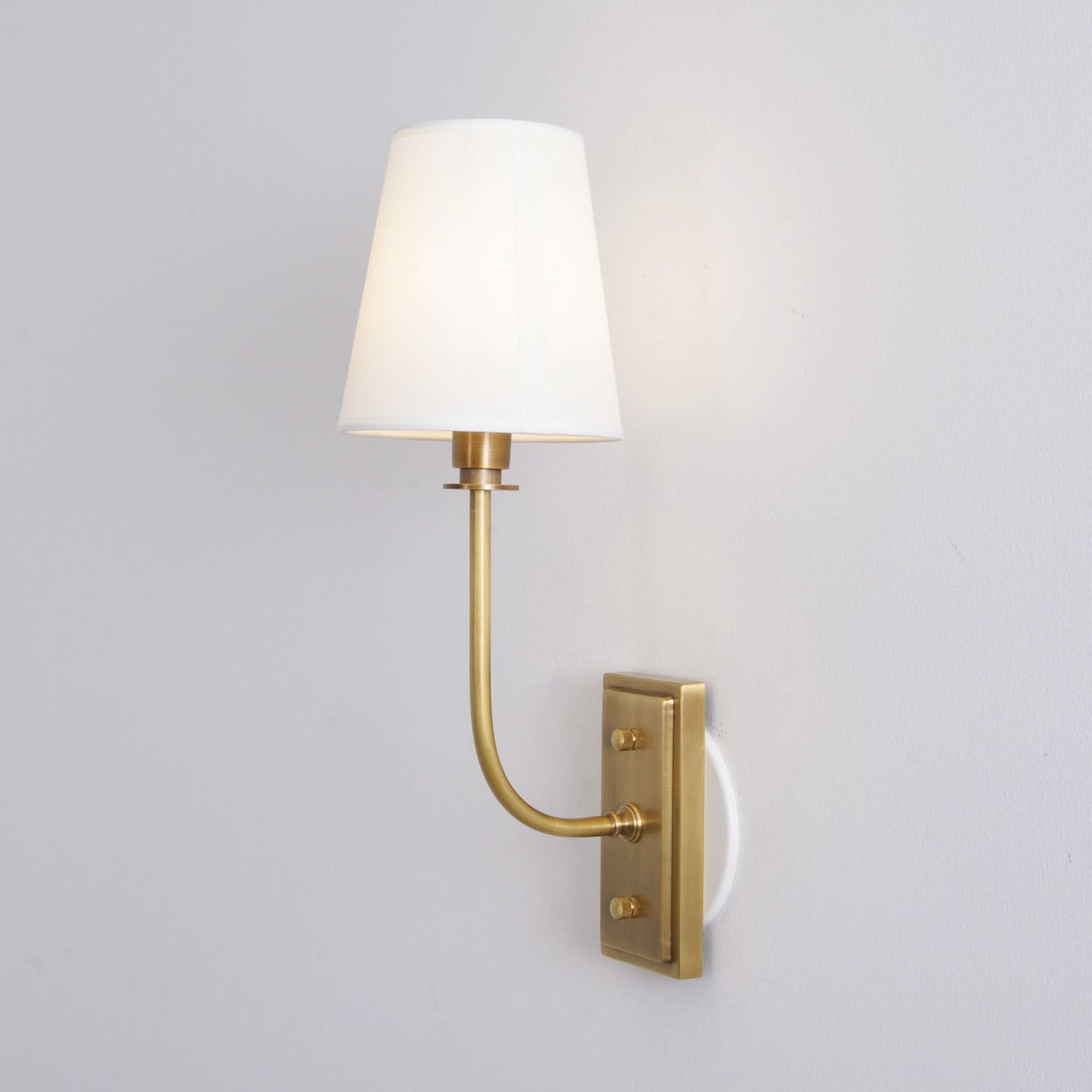 Hulton Wall Lamp