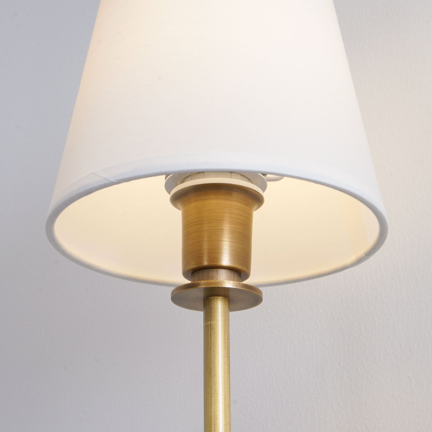 Hulton Wall Lamp
