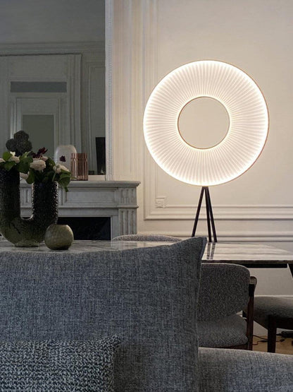 Vespera Floor Lamp