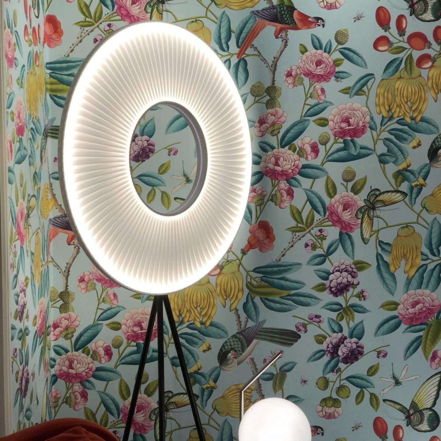 Vespera Floor Lamp