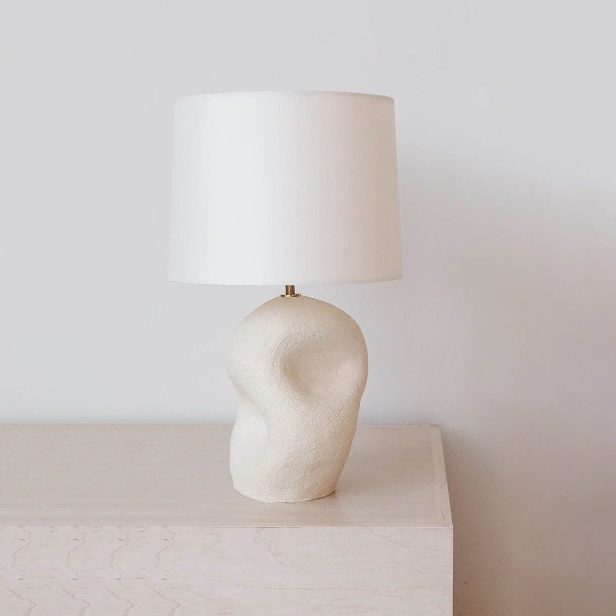 Kassandra Thatcher Table Lamp