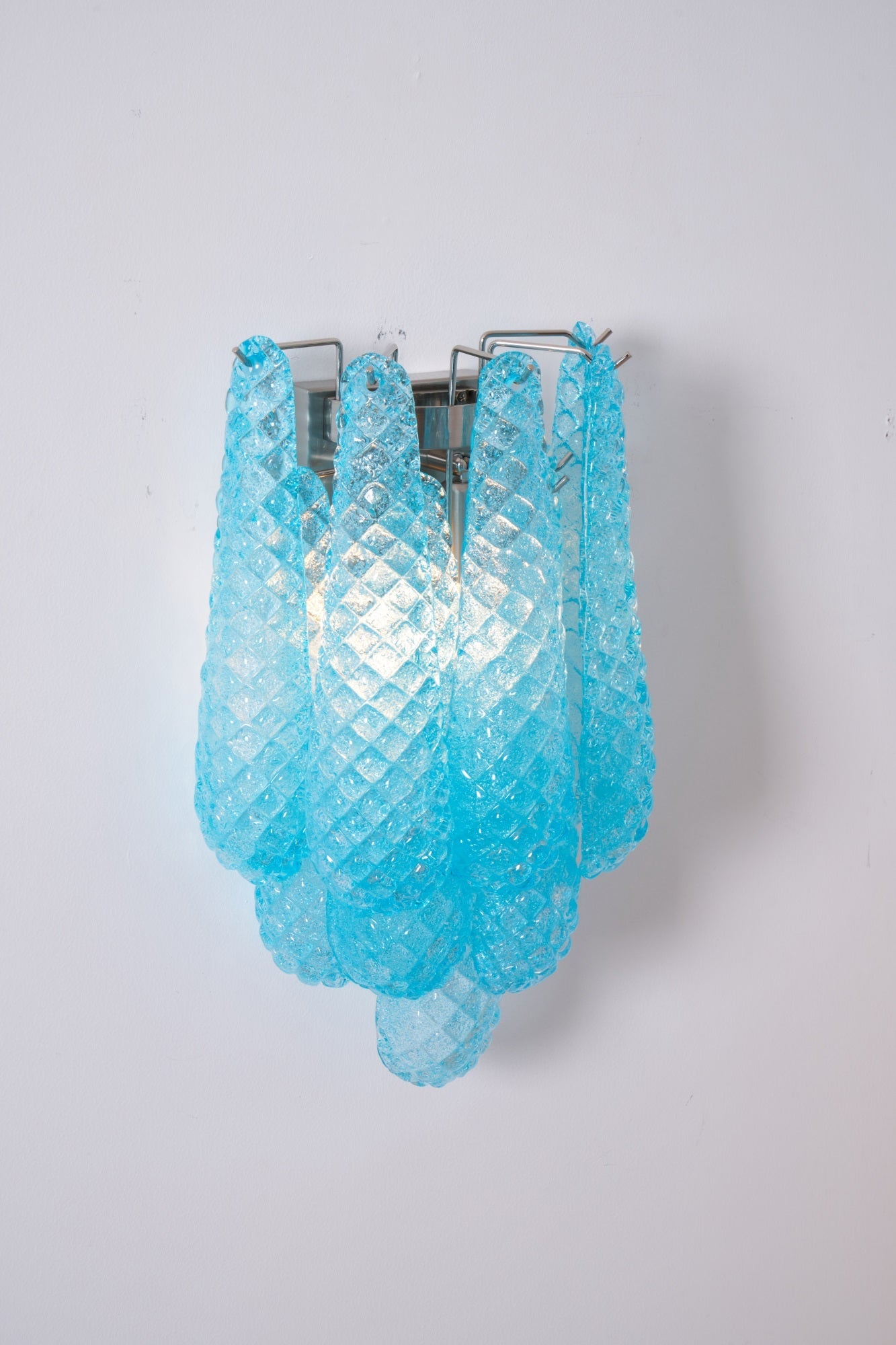 Lagoon Bloom Wall Lamp