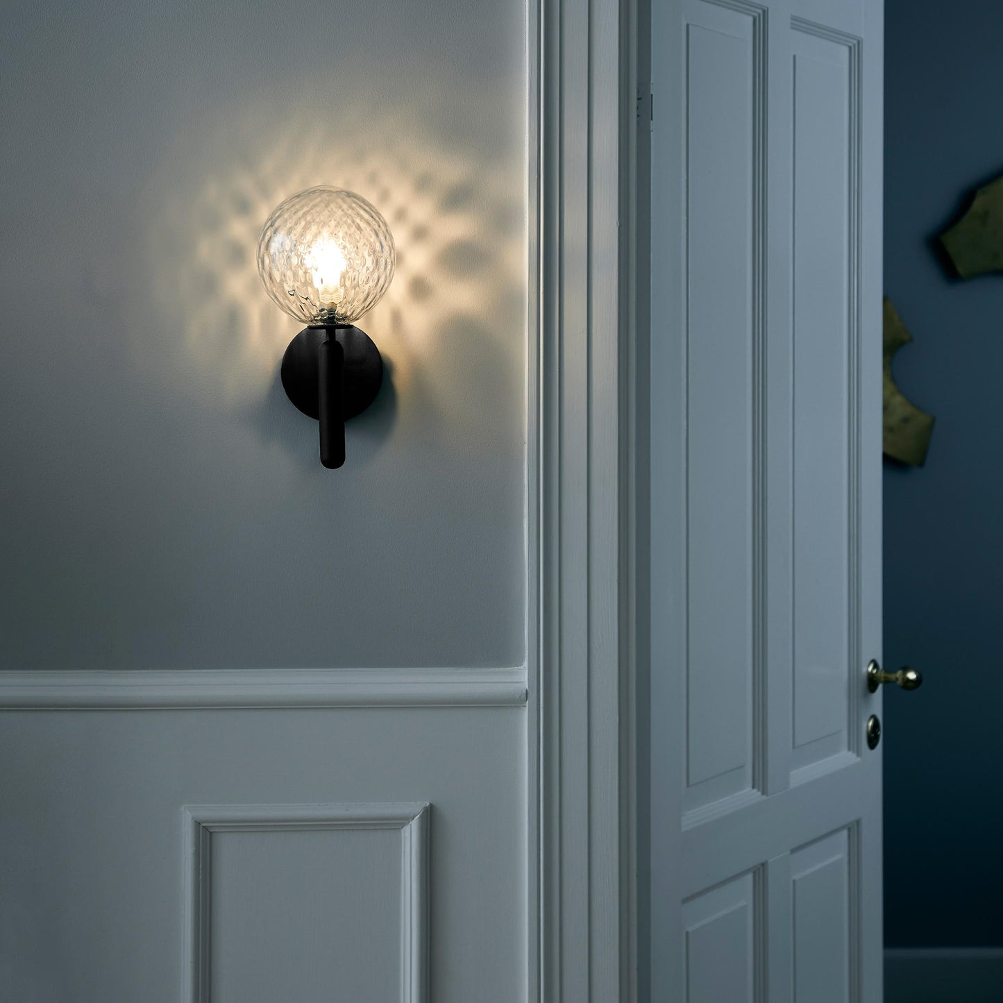 Nordica Plug-in Wall Lamp