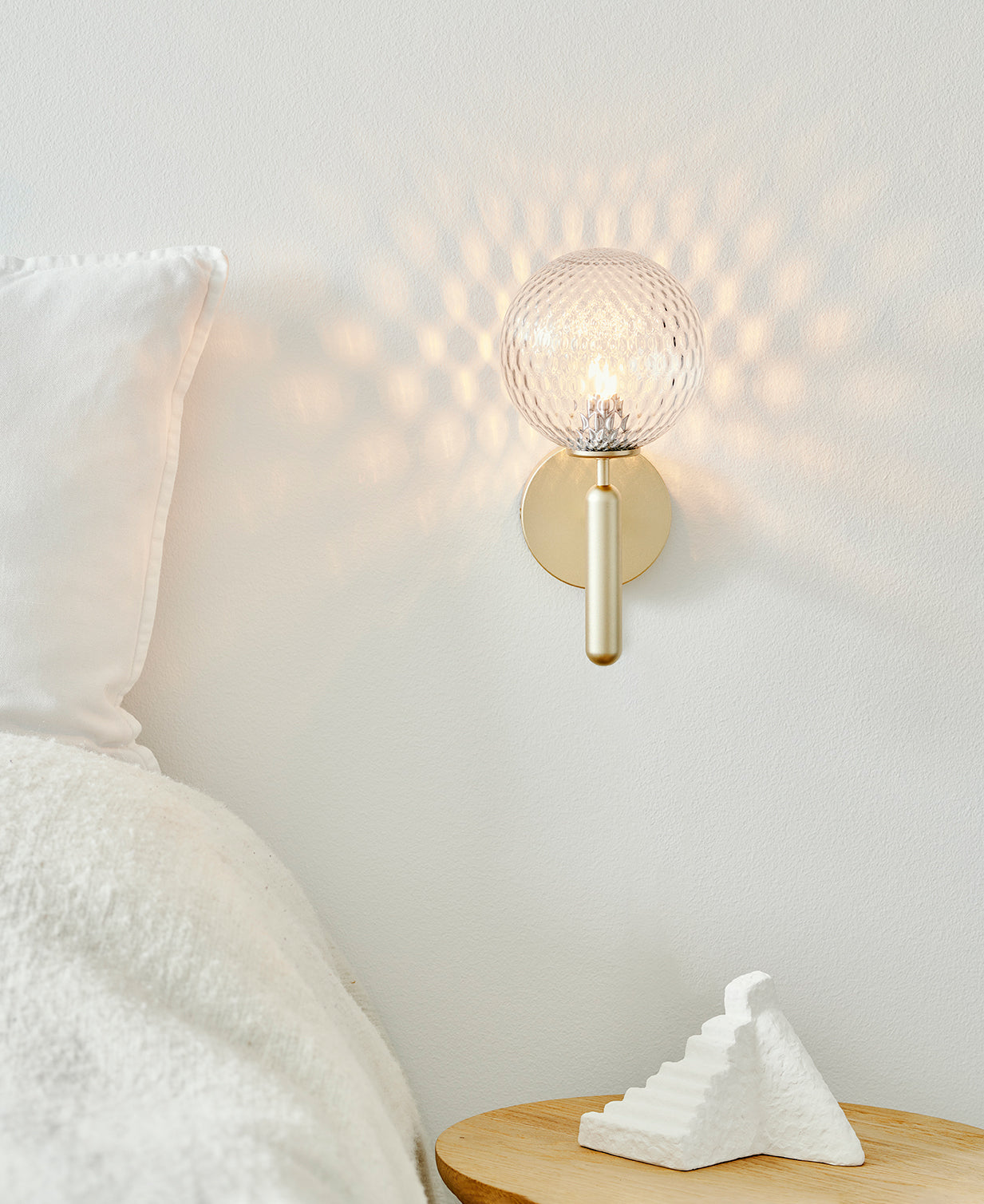 Nordica Plug-in Wall Lamp