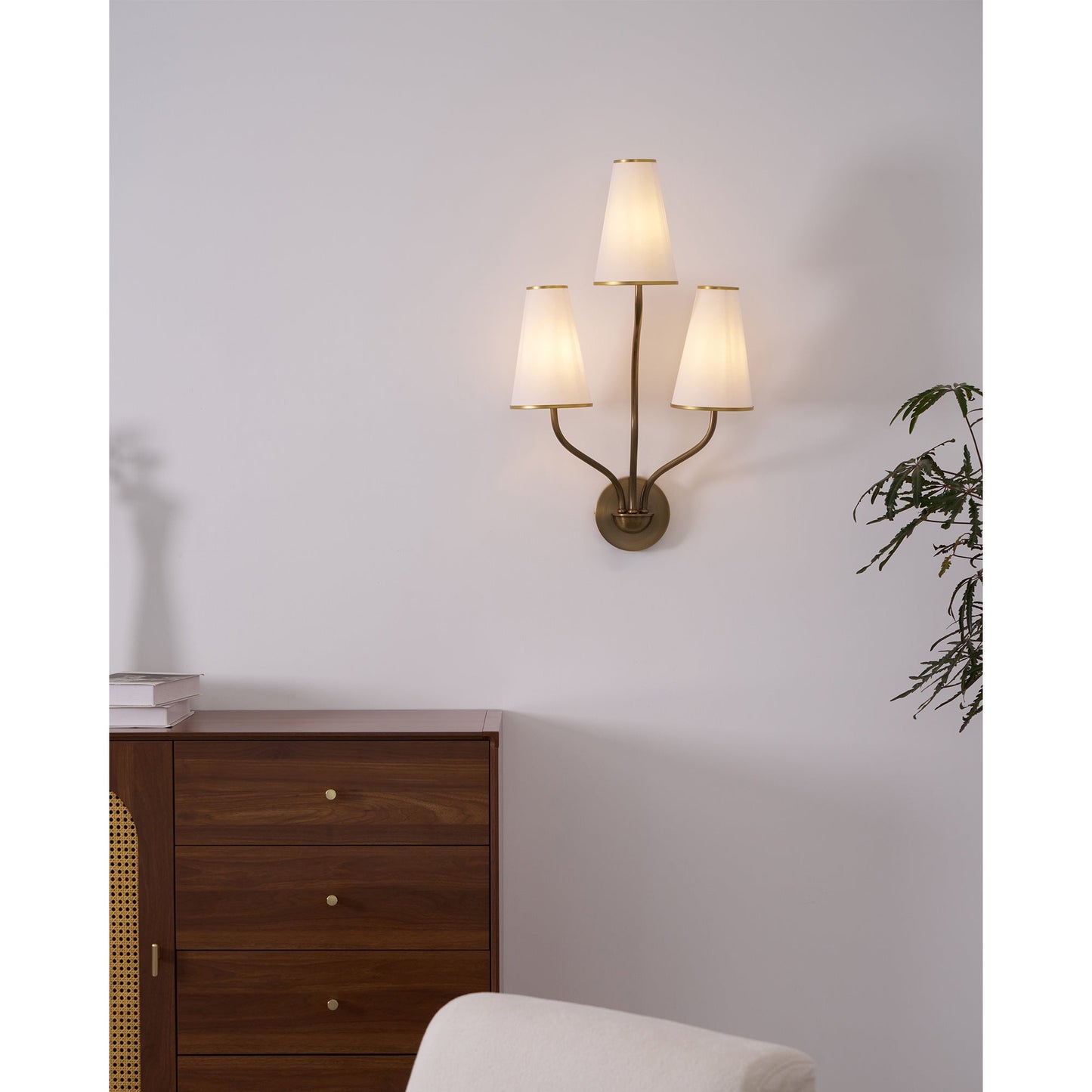 Montreuil Wall Lamp