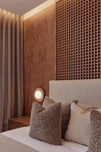 Naga Wall Lamp