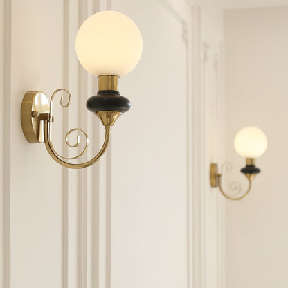 Onyx Plug-in Wall Lamp