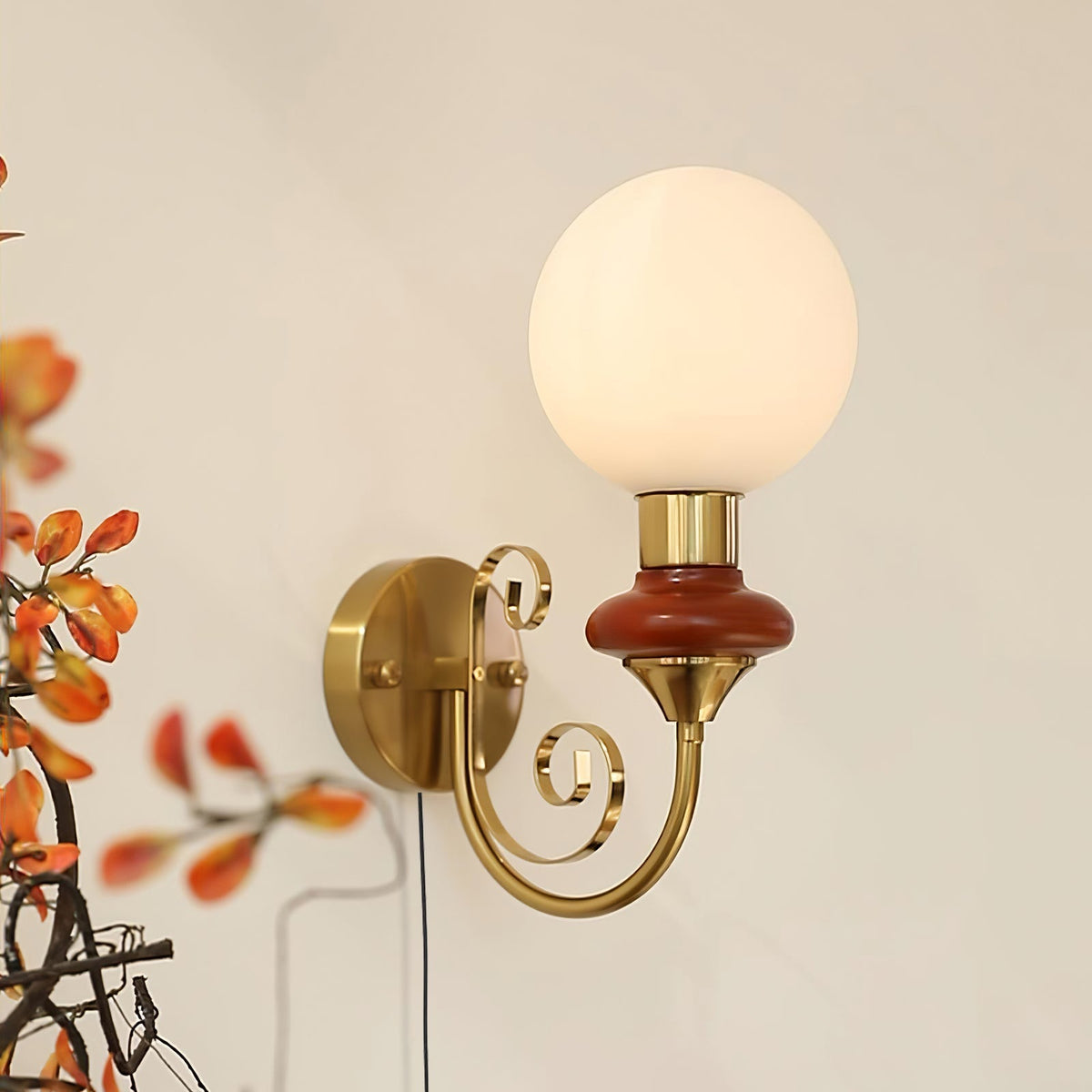 Onyx Plug-in Wall Lamp
