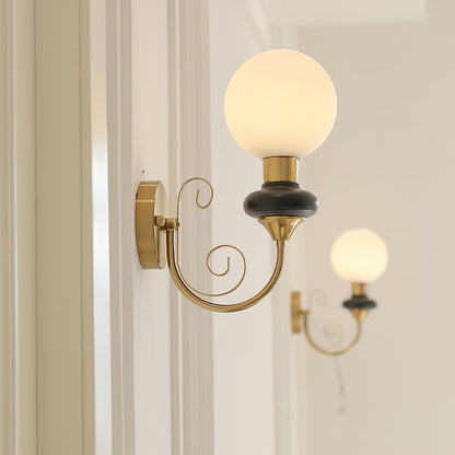 Onyx Plug-in Wall Lamp