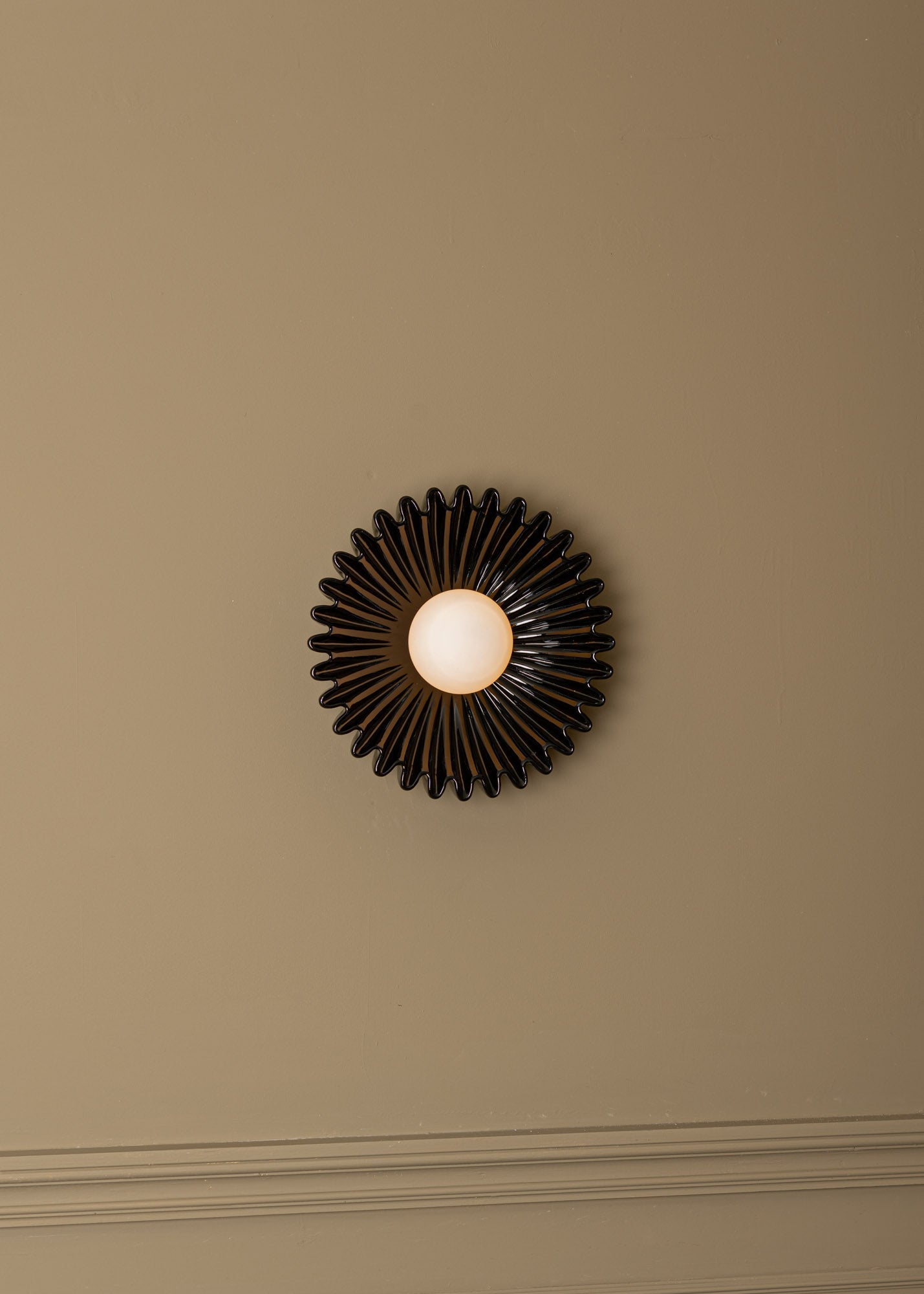 Ostro Marble Wall Lamp