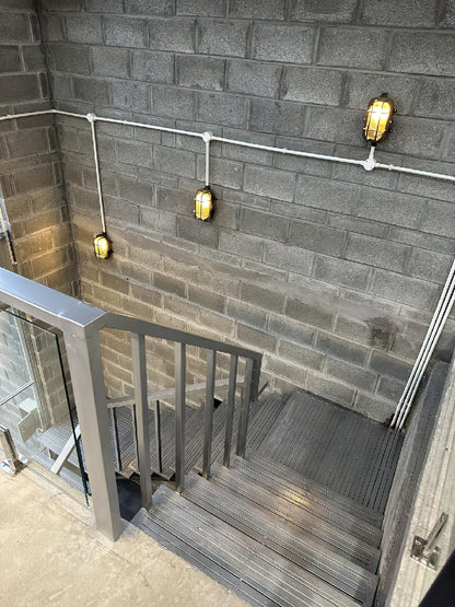 Hamilton Wall Light
