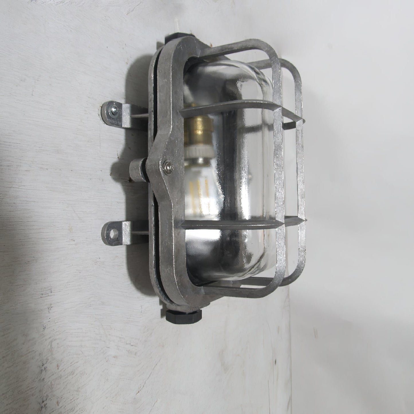 Hamilton Wall Light